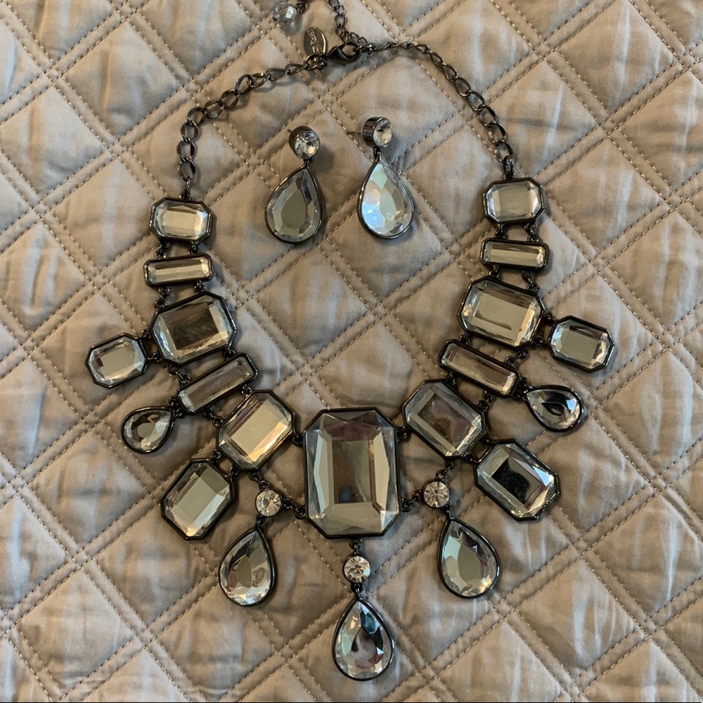 White House Black Market Gorgeous Statement Necklace & Earring Set Gunmetal $200